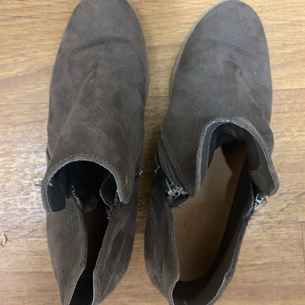 Ankle boots